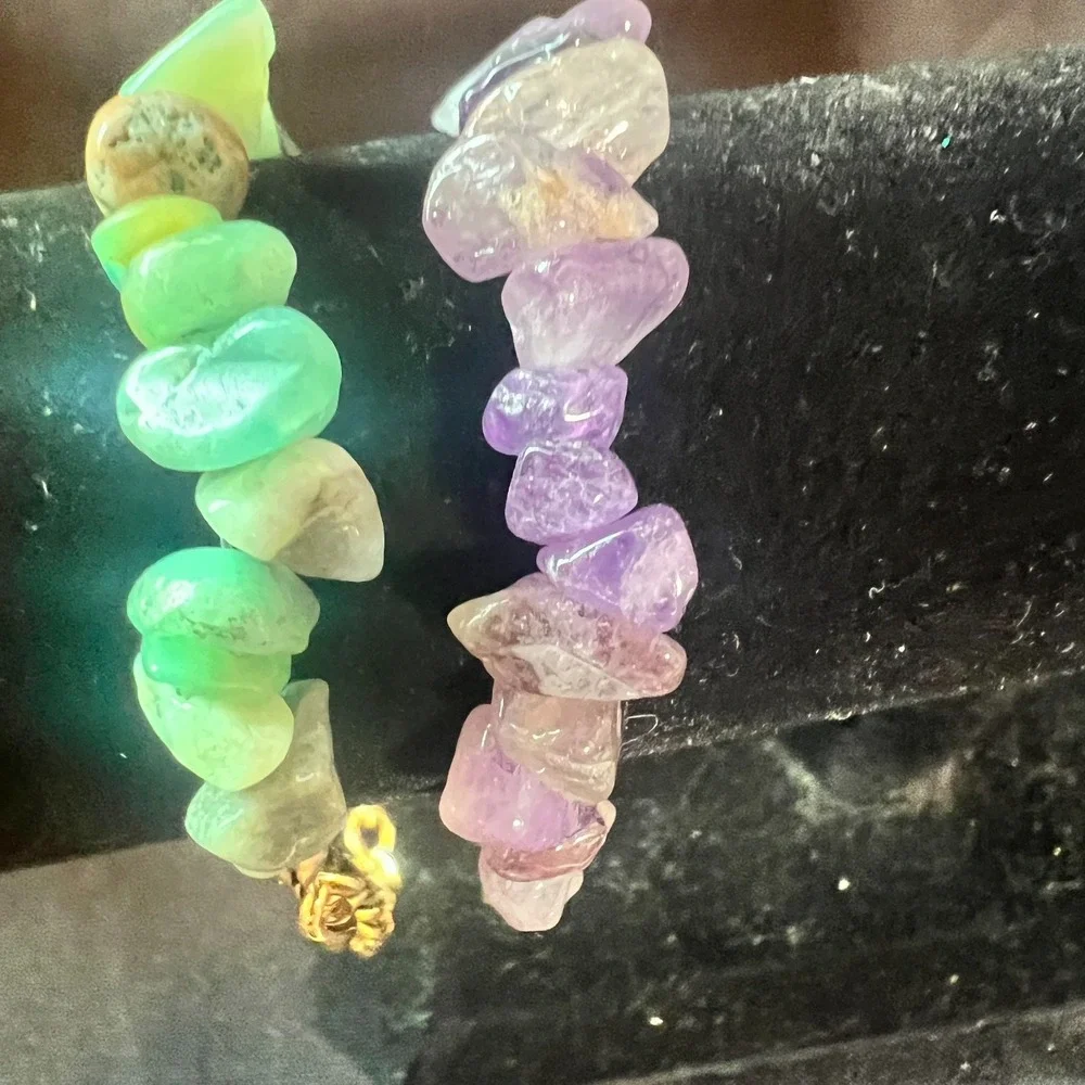 Set Of‎ 2 Chip Stone Bracelets Green Purple Gold Boho Style Color Pop Fun Y2K